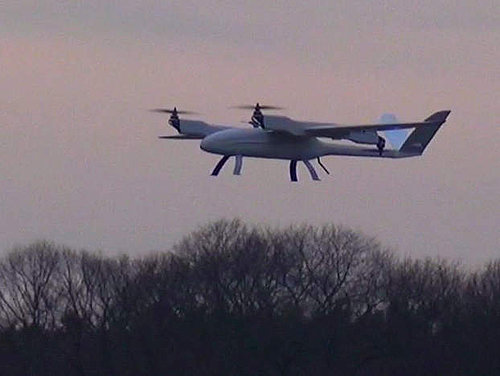 [Translate to englisch:] VTOL Drone test flight